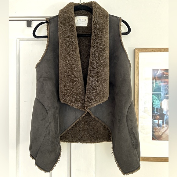 Teddy Vest - Picture 1 of 3